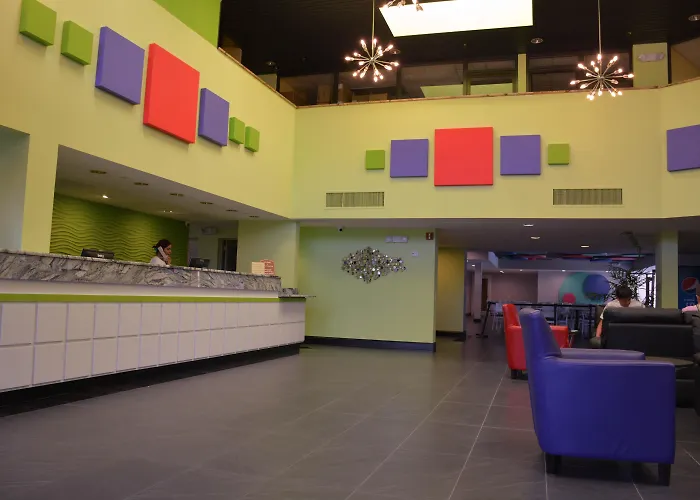 Grand Hotel Orlando At Universal Blvd - Shuttle To Theme Parks